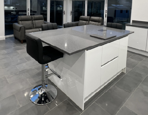 Peter and Lorettas kitchen