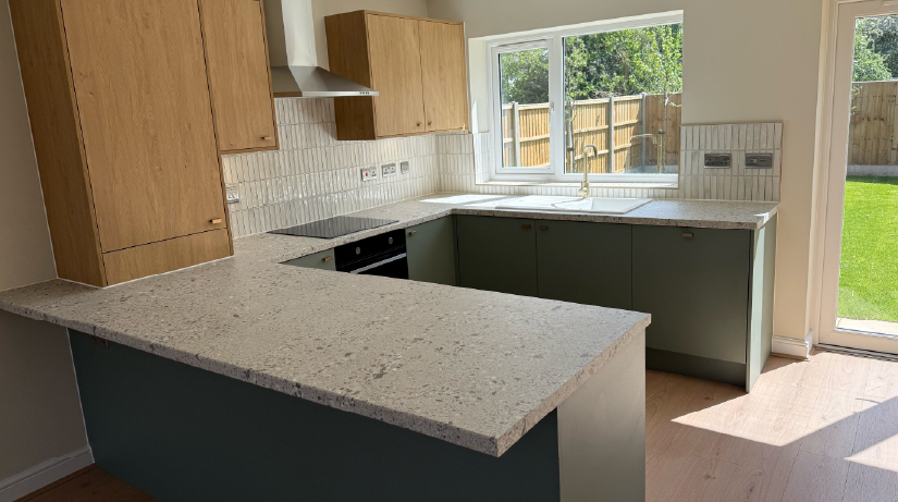 hb-kitchens-fas-developments-reed-green-peninsula-kitchen-st-helens